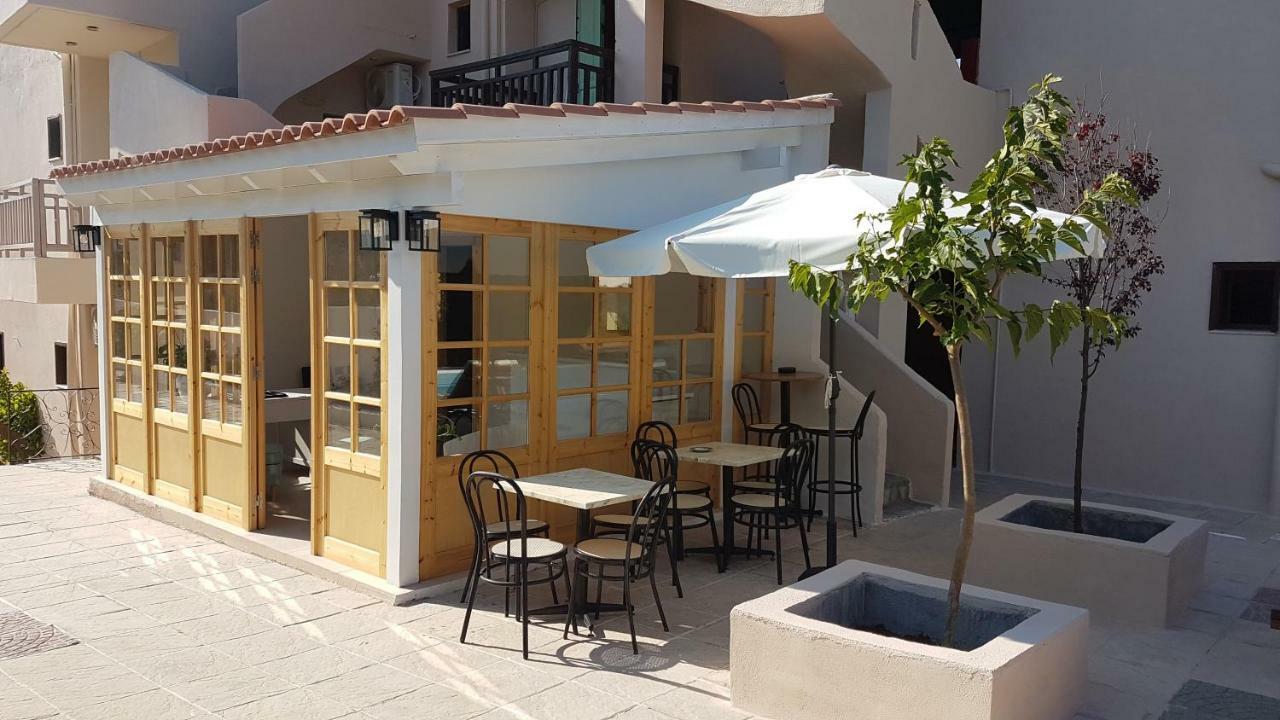 Sirocco Apartments Hersonissos  Esterno foto
